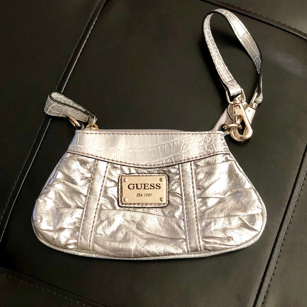 Guess Wristlet
